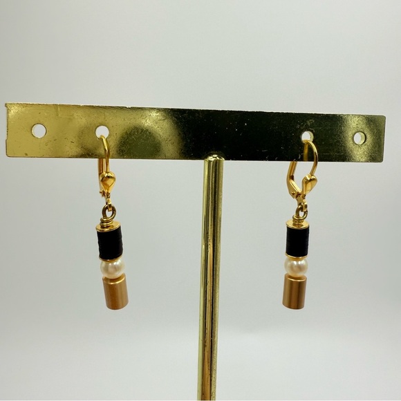 Elegant Gold Plated Faux Pearl Drop Leverback Earrings Signed AD - Picture 3 of 4